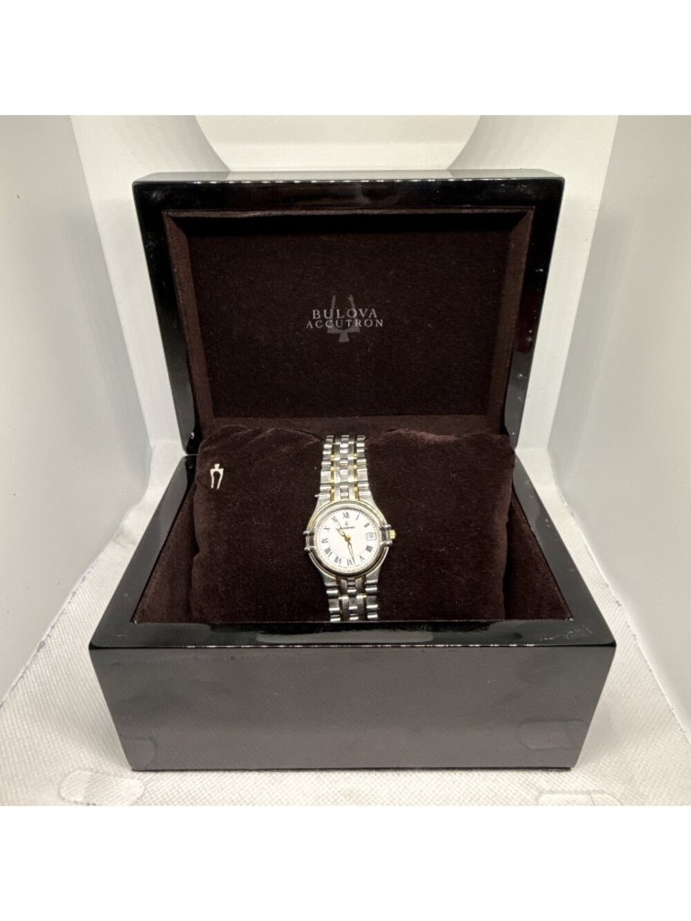 Bulova Accutron White Dial Two-tone SS Women's Watch 28M08 w/Box Pre Owned